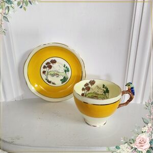 Royal Grafton Bone China Teacup and Saucer, collectible excellent condition